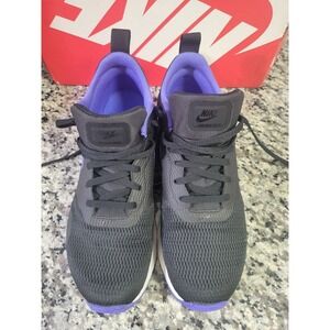 Nike air max tavas purple and black‎